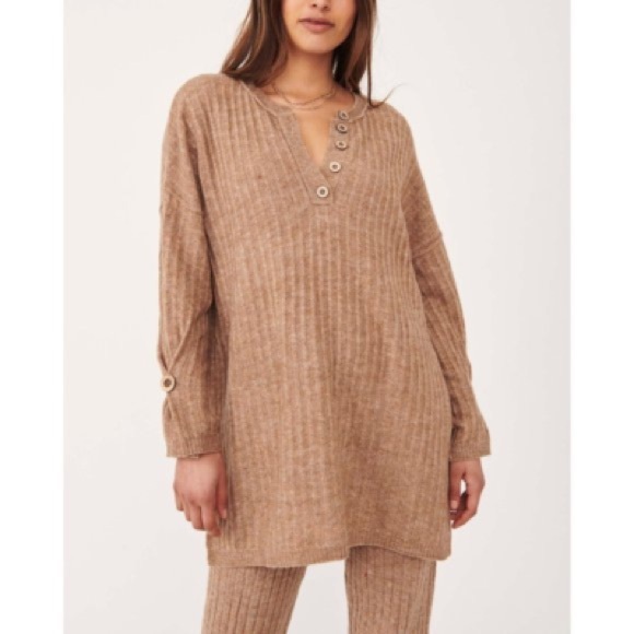 Intimately Free People Around The Clock Brown Tunic Sweater - Picture 2 of 9